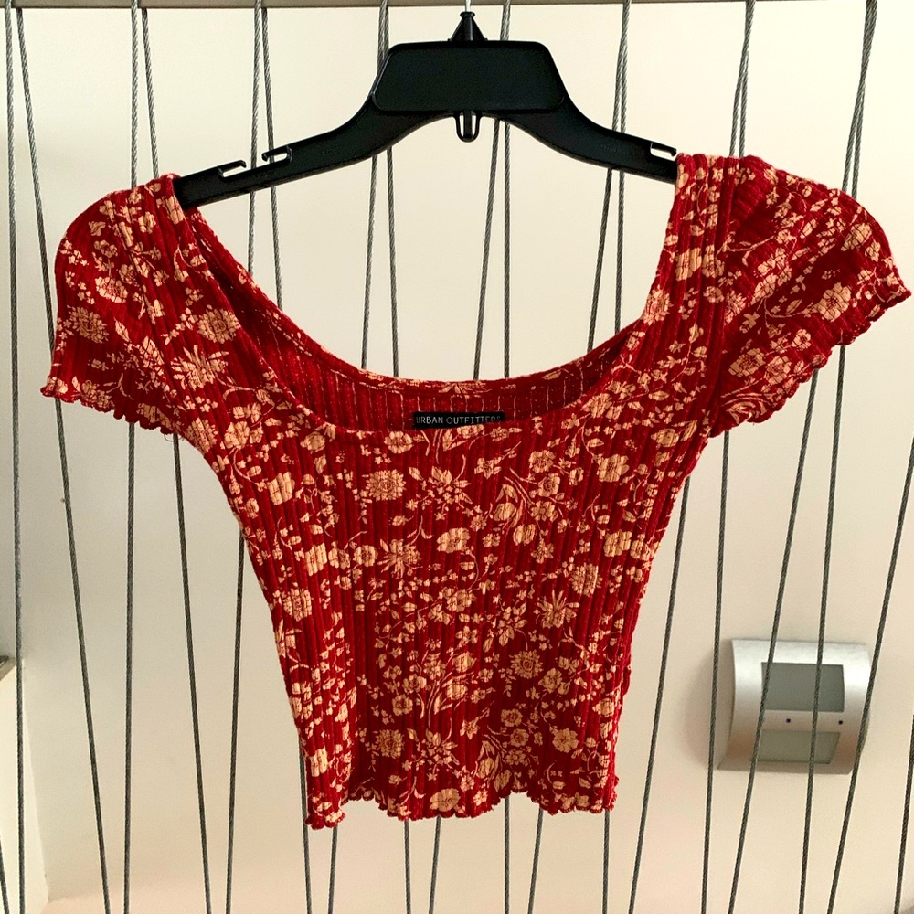 UO crop top